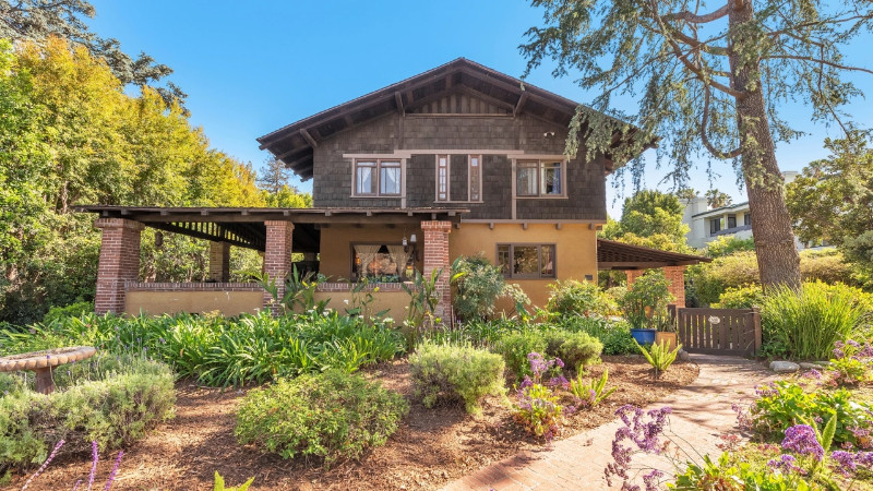 Mead House