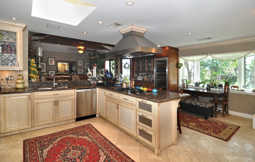 1835 East Loma Alta Drive-2