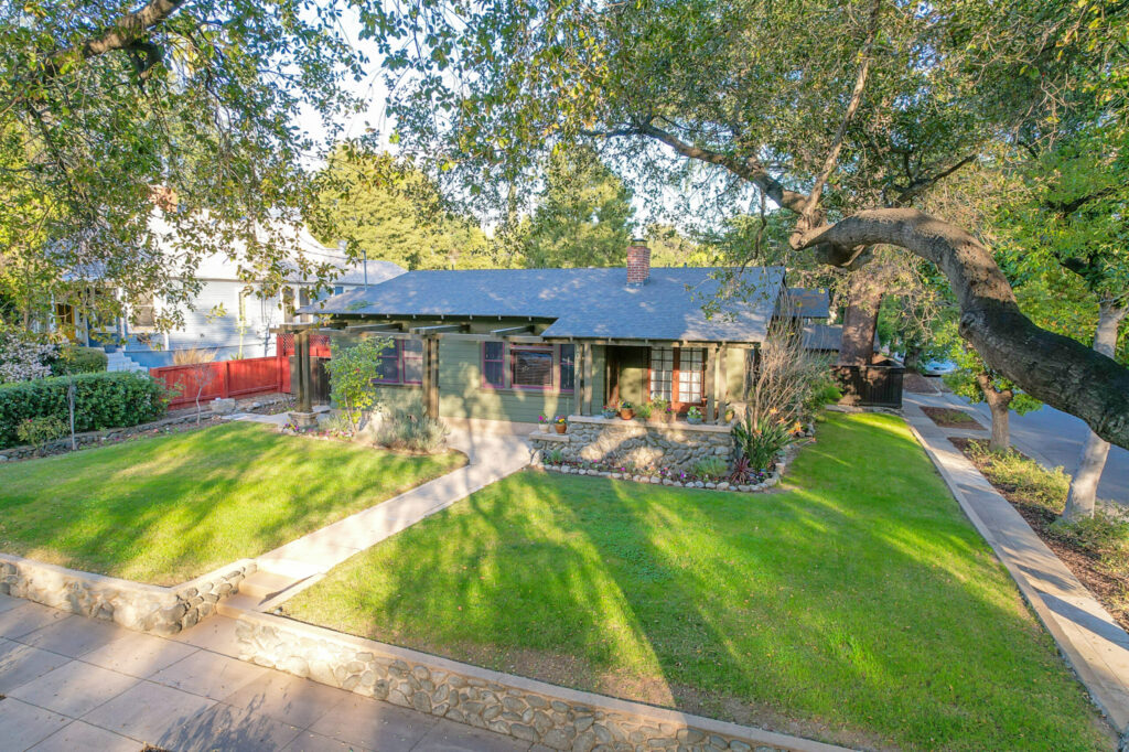 1018 N Mar Vista Ave